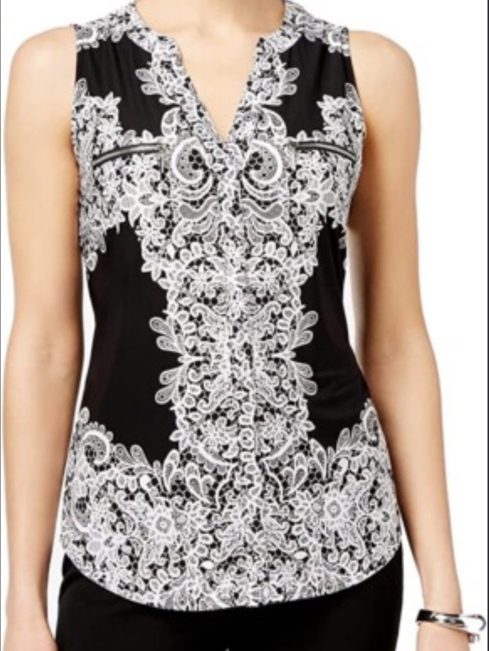 I.N.C | LIKE NEW Lace print navy/white split v-neck sleeveless blouse large